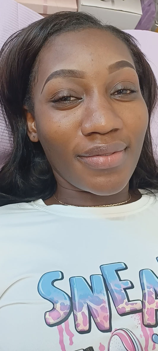 Henna Brow Tinting.